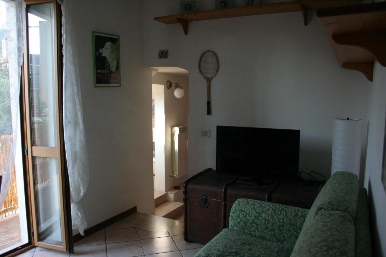 Mini Appartamento "Il Nido Del Picchio" Ascoli Piceno Exterior foto